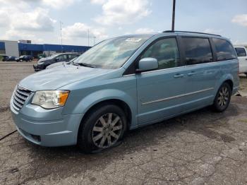  Salvage Chrysler Minivan