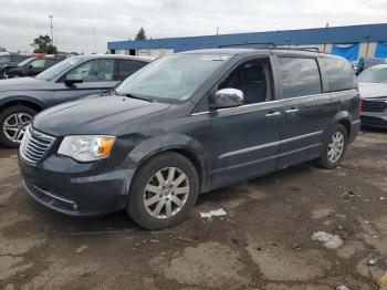  Salvage Chrysler Minivan