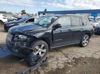  Salvage Jeep Compass