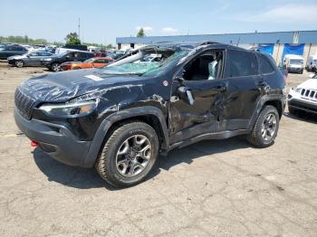  Salvage Jeep Cherokee