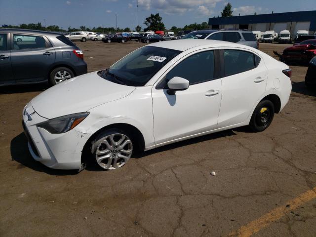  Salvage Toyota Yaris