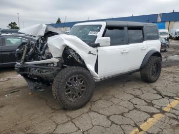  Salvage Ford Bronco