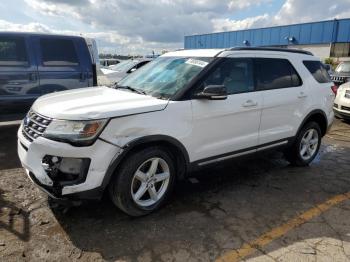  Salvage Ford Explorer