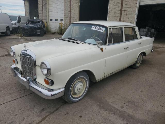  Salvage Mercedes-Benz 190-Class