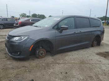  Salvage Chrysler Pacifica