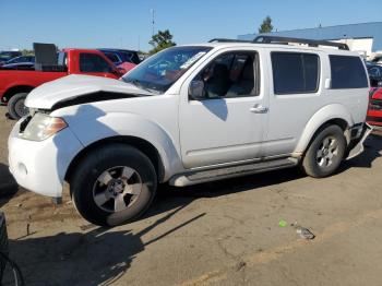  Salvage Nissan Pathfinder