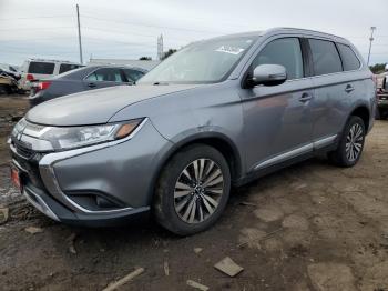  Salvage Mitsubishi Outlander