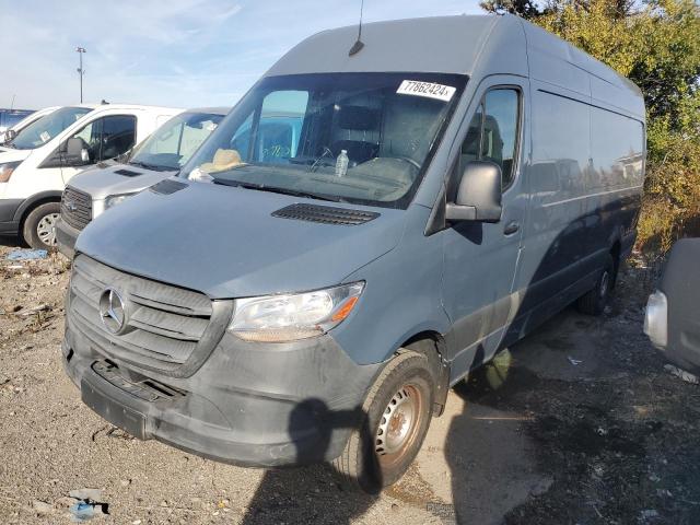  Salvage Mercedes-Benz Sprinter