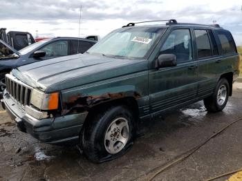  Salvage Jeep Grand Cherokee