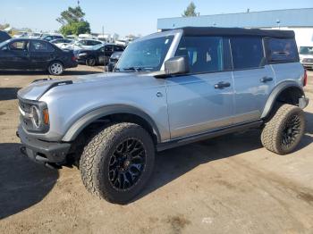  Salvage Ford Bronco