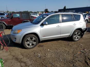  Salvage Toyota RAV4