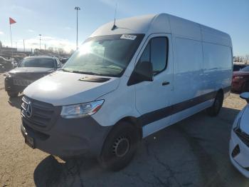  Salvage Mercedes-Benz Sprinter