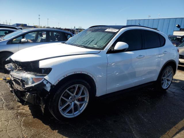  Salvage Alfa Romeo Stelvio