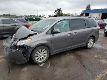  Salvage Toyota Sienna