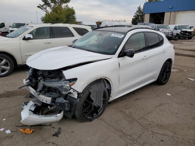  Salvage Alfa Romeo Stelvio