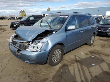  Salvage Kia Sedona