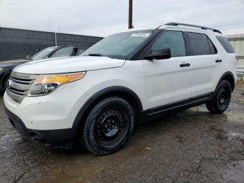  Salvage Ford Explorer