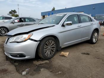  Salvage Chrysler 200