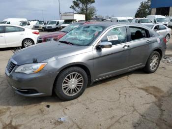  Salvage Chrysler 200