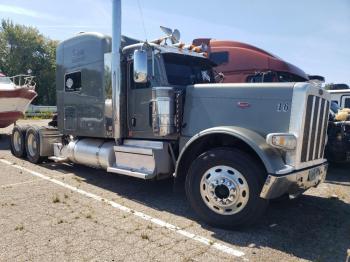  Salvage Peterbilt 389