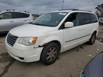  Salvage Chrysler Minivan