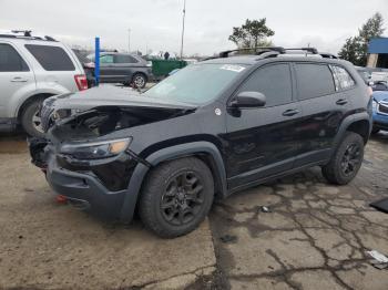  Salvage Jeep Cherokee