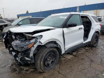  Salvage Ford Explorer