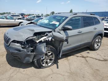  Salvage Jeep Cherokee