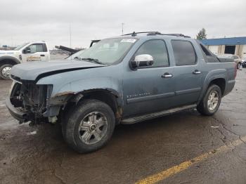  Salvage Chevrolet Avalanche