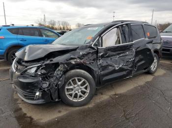  Salvage Chrysler Minivan