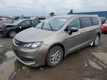  Salvage Chrysler Pacifica