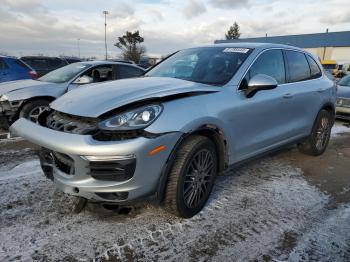  Salvage Porsche Cayenne