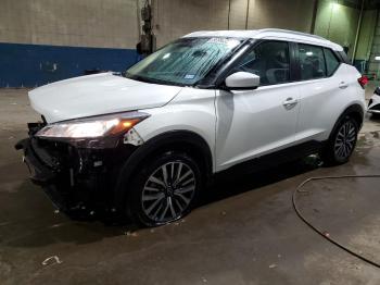  Salvage Nissan Kicks