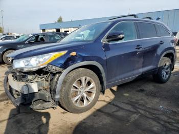  Salvage Toyota Highlander