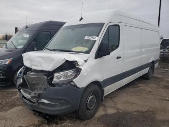  Salvage Mercedes-Benz Sprinter