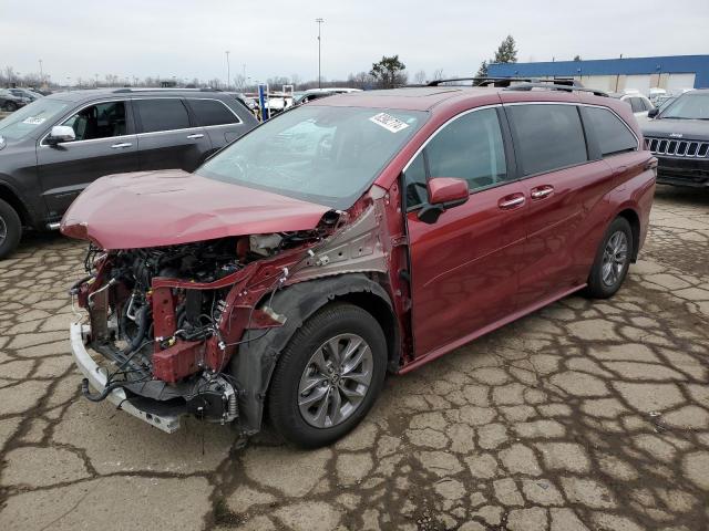  Salvage Toyota Sienna