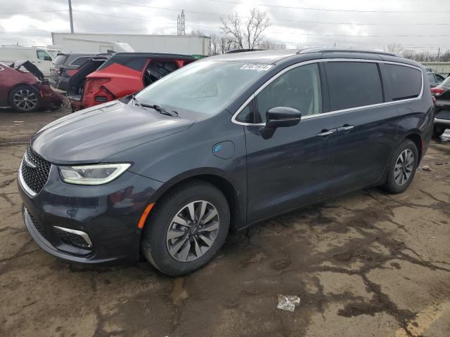  Salvage Chrysler Pacifica