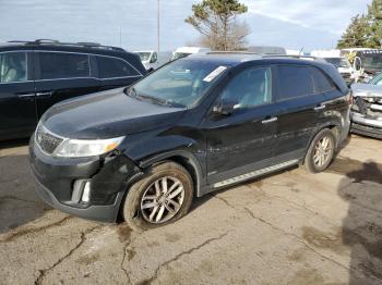  Salvage Kia Sorento