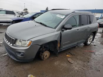  Salvage Jeep Compass