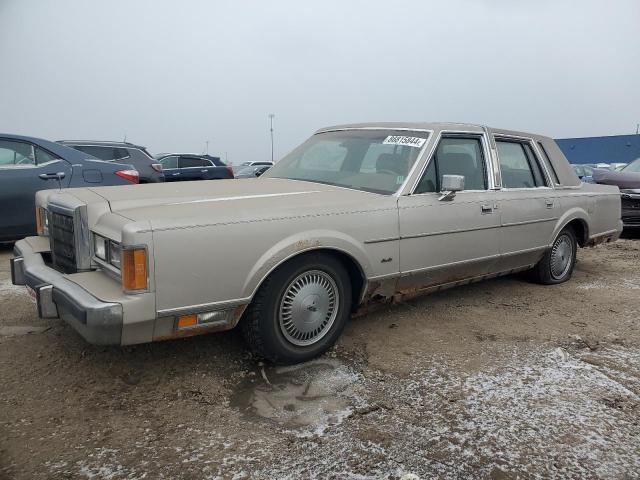  Salvage Lincoln Towncar