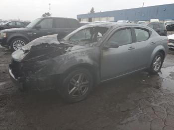  Salvage Dodge Avenger