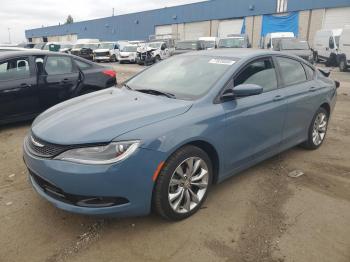  Salvage Chrysler 200