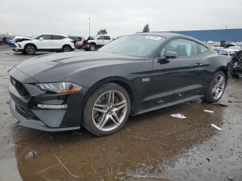  Salvage Ford Mustang