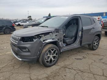  Salvage Jeep Compass