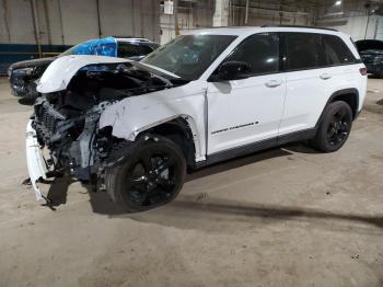  Salvage Jeep Grand Cherokee