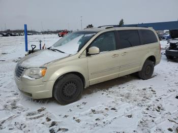  Salvage Chrysler Minivan