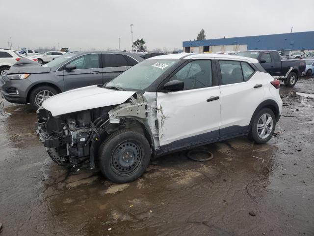  Salvage Nissan Kicks