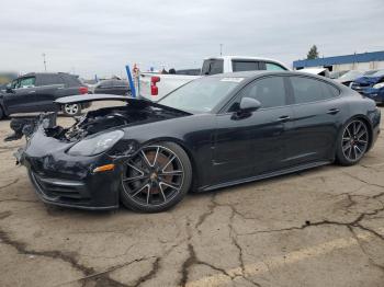  Salvage Porsche Panamera