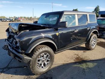  Salvage Ford Bronco