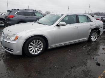  Salvage Chrysler 300